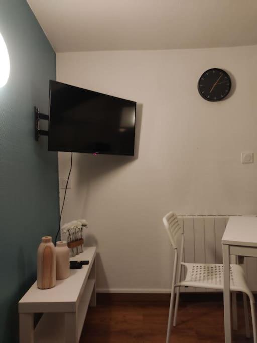 Studio Remois - Wifi/Netflix ランス エクステリア 写真